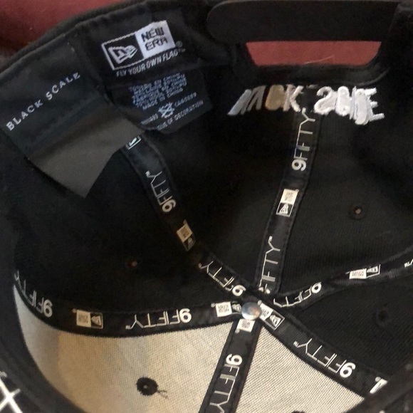 limited edition black scale ILLEGAL x fools gold - Picture 3 of 8